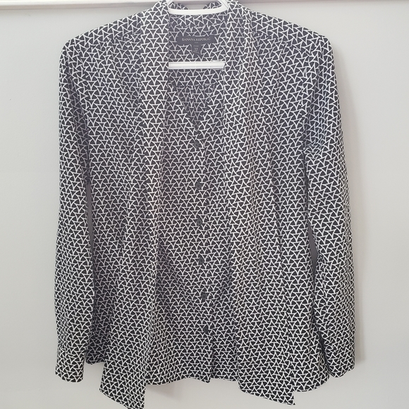 Banana Republic Black&White Tie Collar Blouse - Picture 3 of 7